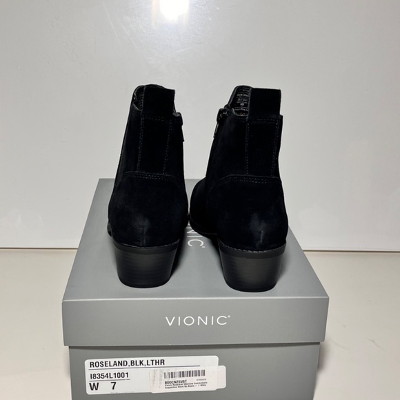 Vionic Roseland Water-Repellent Suede Ankle Boots - Picture 5 of 7